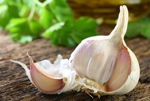Knoblauch als Mittel zur Entfernung von Papillomen